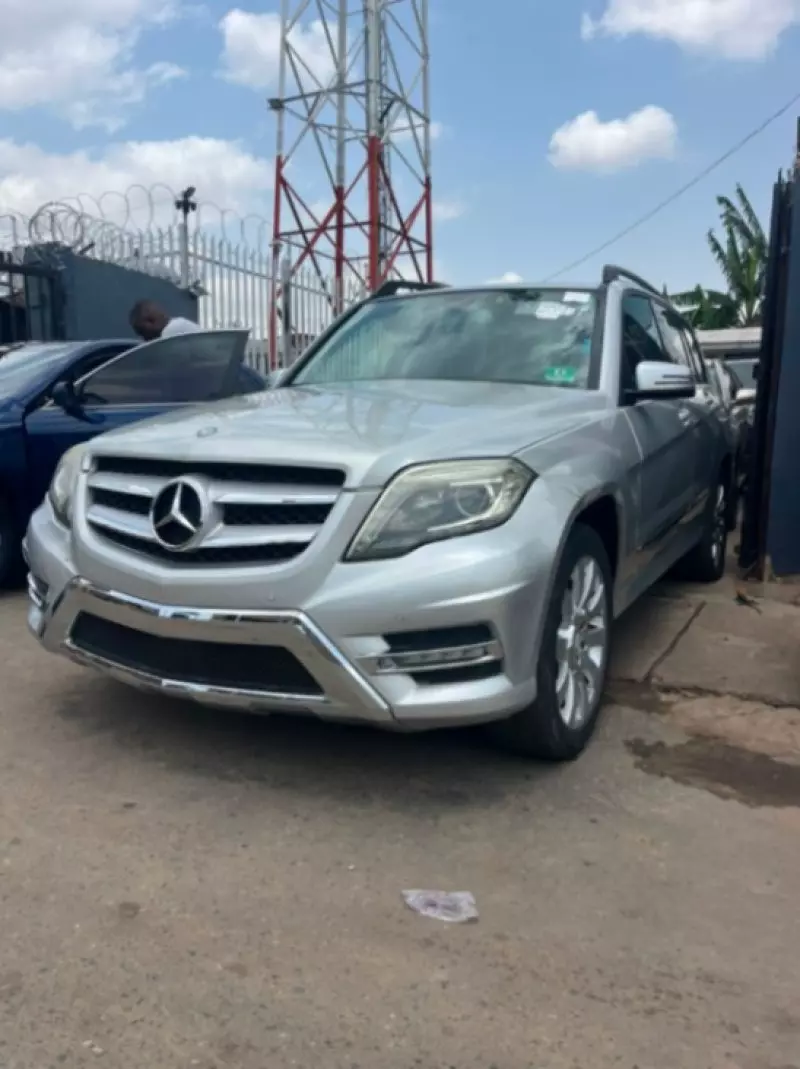 Mercedes-Benz GLK 350 - 2012