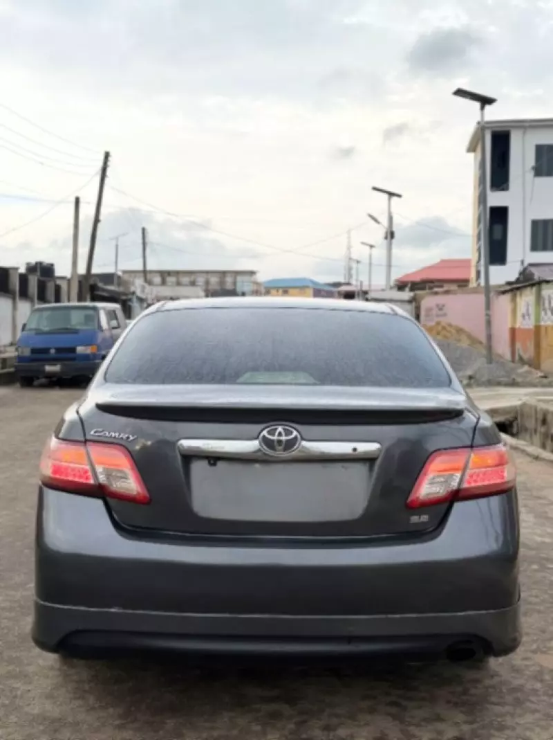 TOYOTA Camry   - 2009