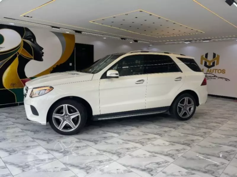 Mercedes-Benz GLE-Class   - 2017