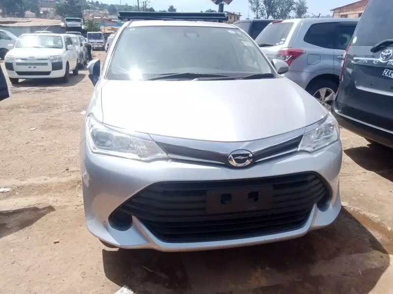 Toyota Fielder    - 2016