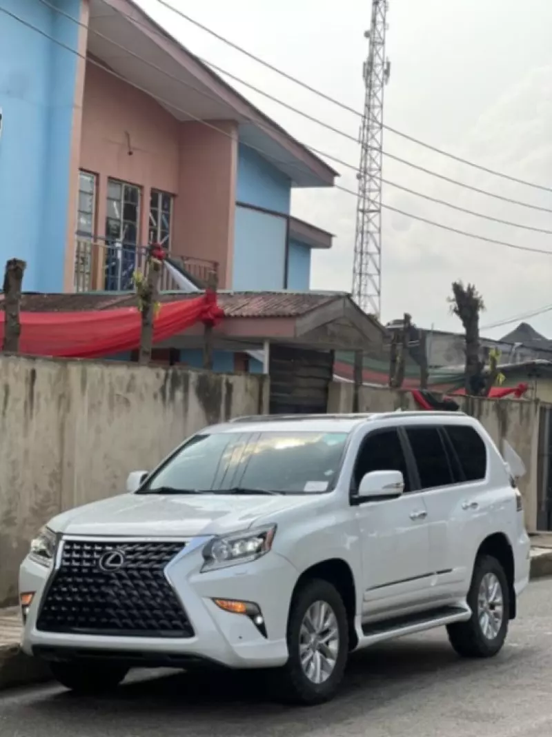 Lexus GX   - 2016