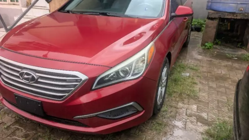 Hyundai Sonata   - 2016