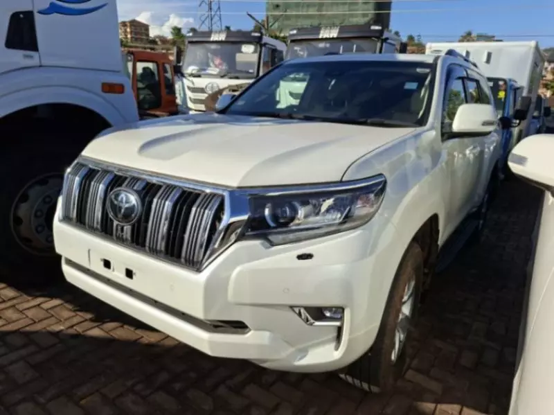 Toyota Landcruiser prado TX - 2023
