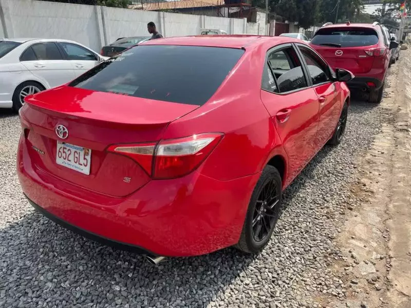 Toyota Corolla   - 2015