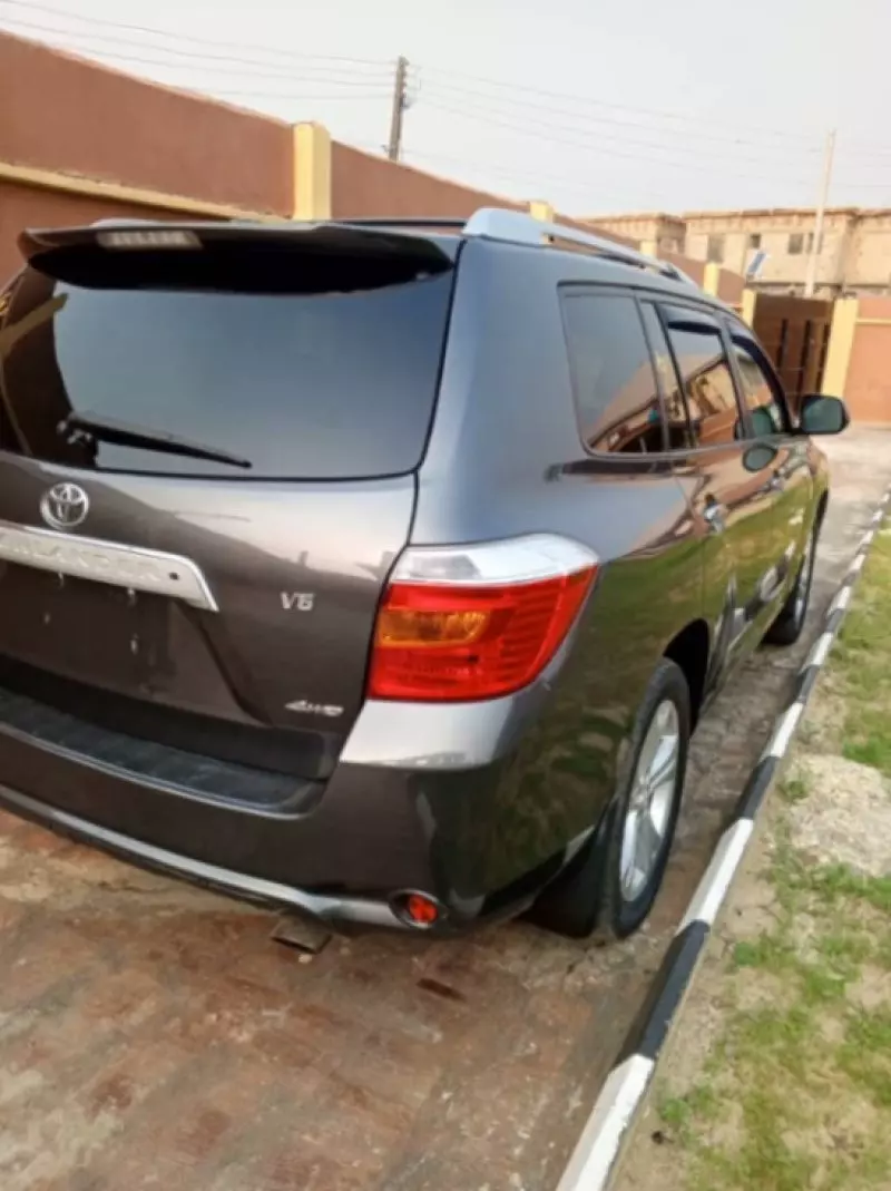 TOYOTA Highlander   - 2008