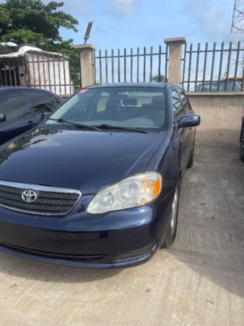 Toyota Corolla   - 2007