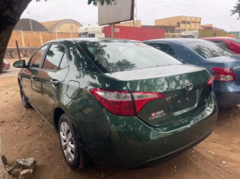 Toyota Corolla   - 2013