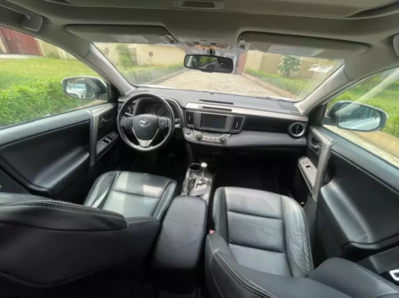 Toyota RAV 4   - 2014