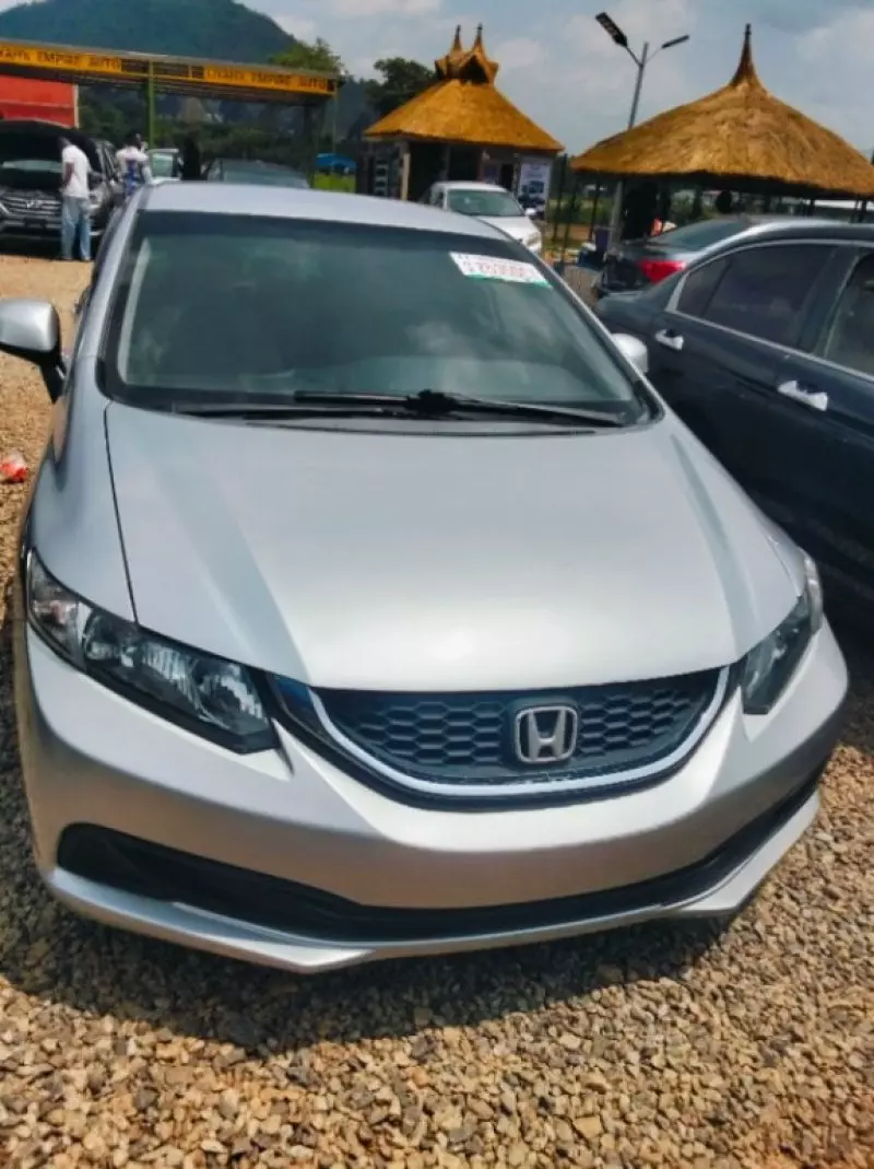 Honda Civic - 2013