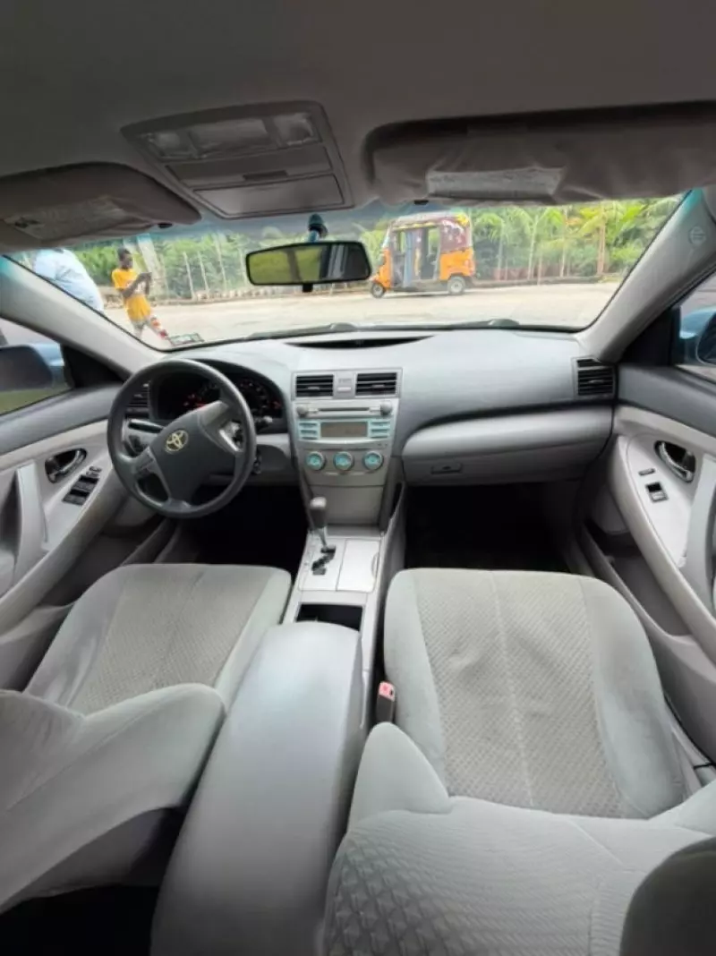 TOYOTA Camry   - 2009