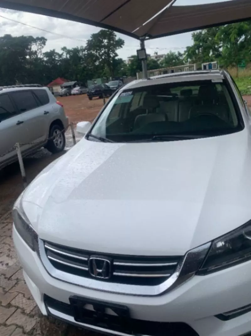 Honda Accord   - 2013