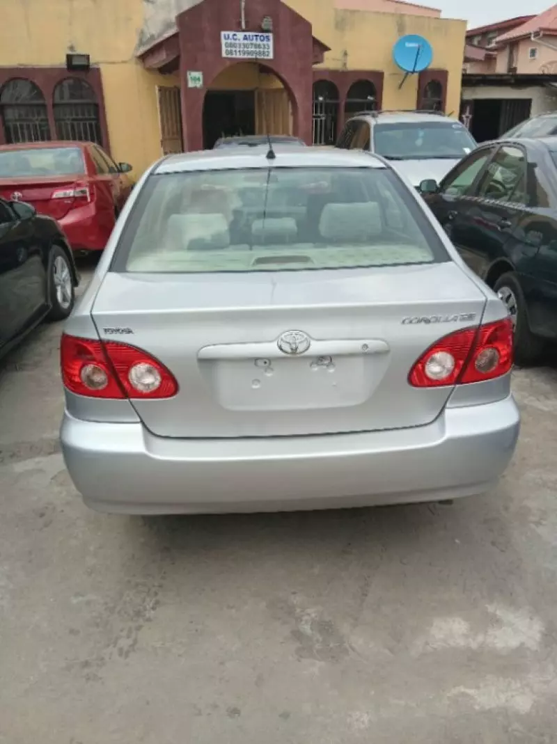Toyota Corolla   - 2007