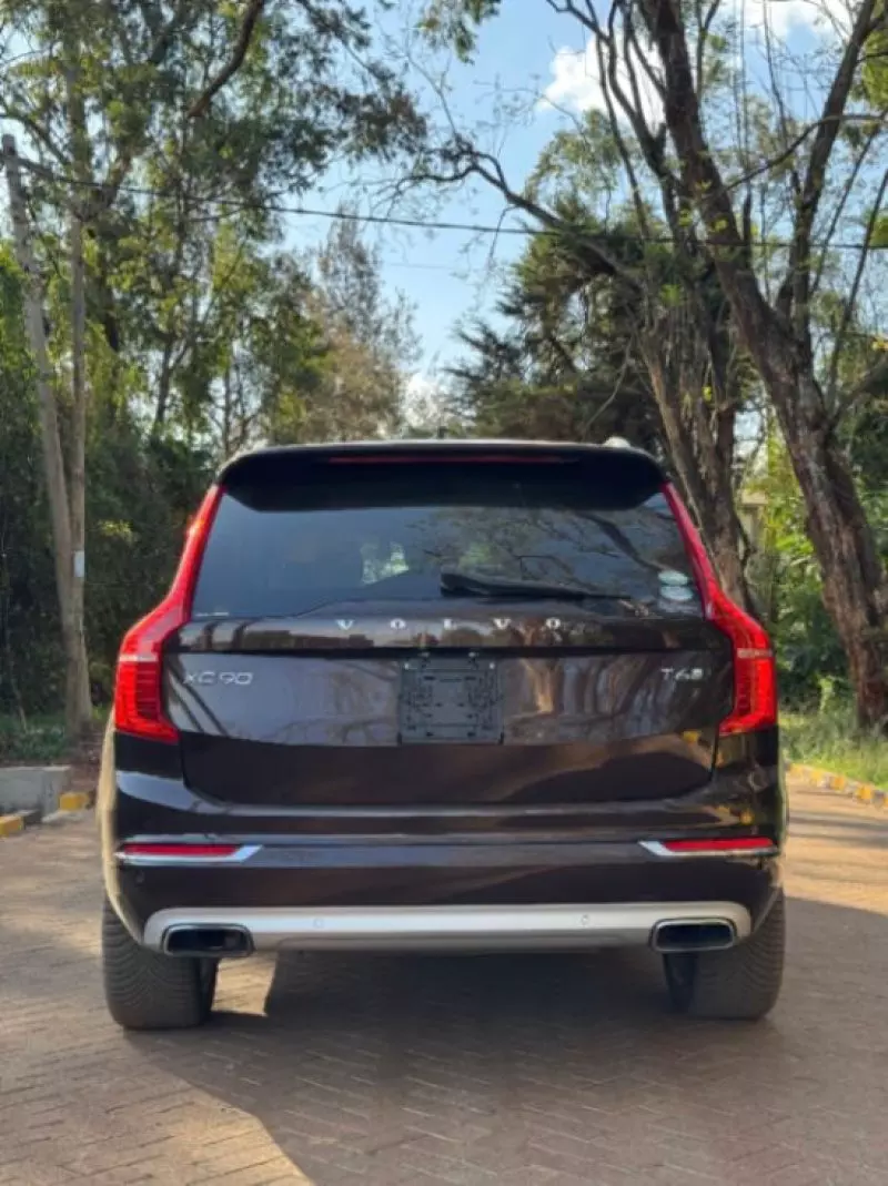 Volvo XC90   - 2019