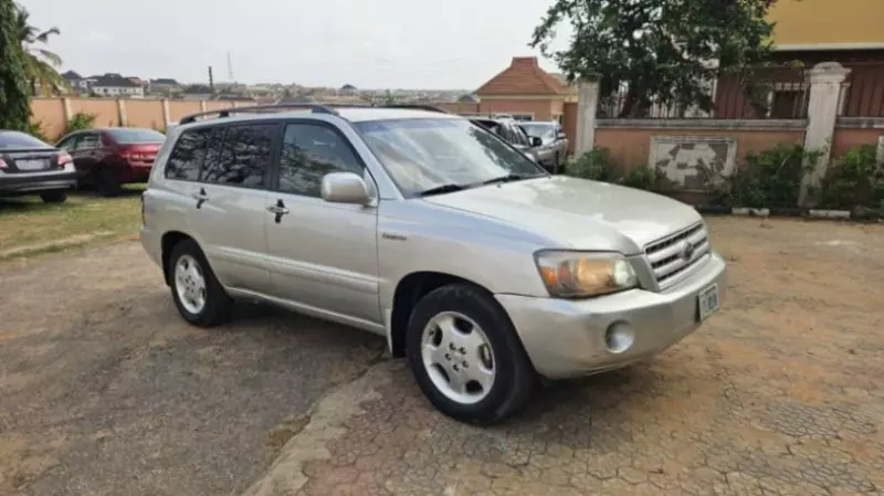 Toyota Highlander   - 2004