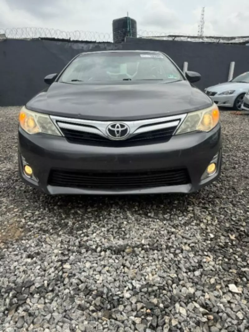 TOYOTA Camry   - 2012