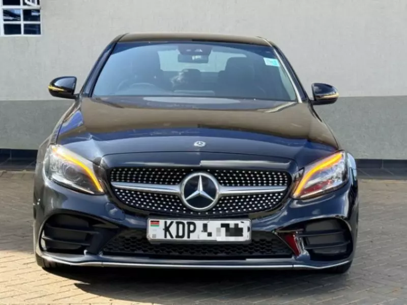 Mercedes-Benz C220   - 2019