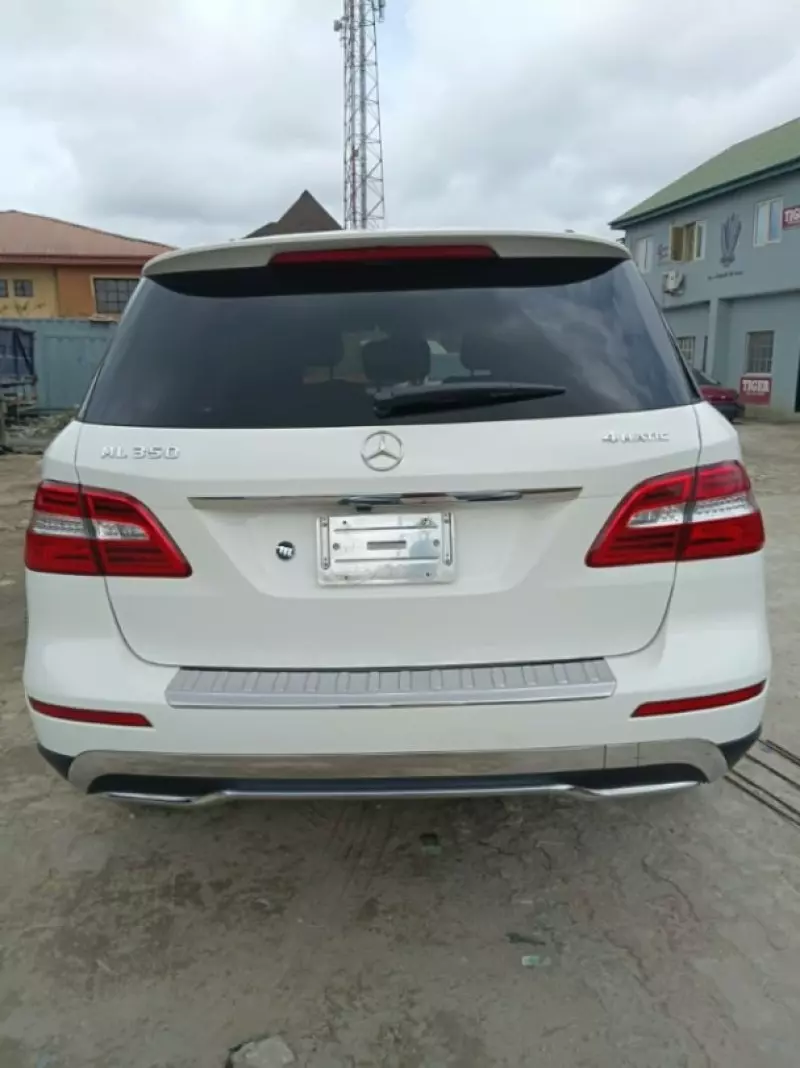 Mercedes-Benz ML-Class   - 2015