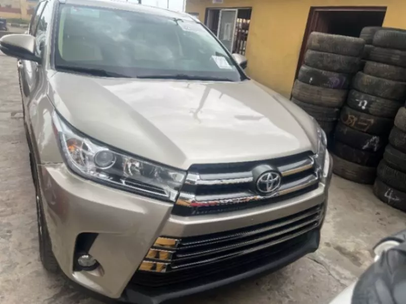 Toyota Highlander - 2014