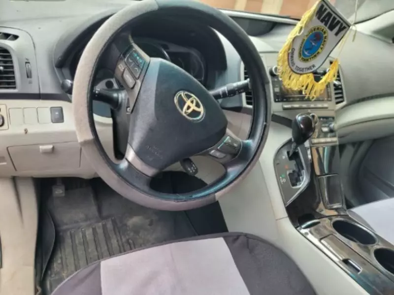 TOYOTA Venza   - 2010