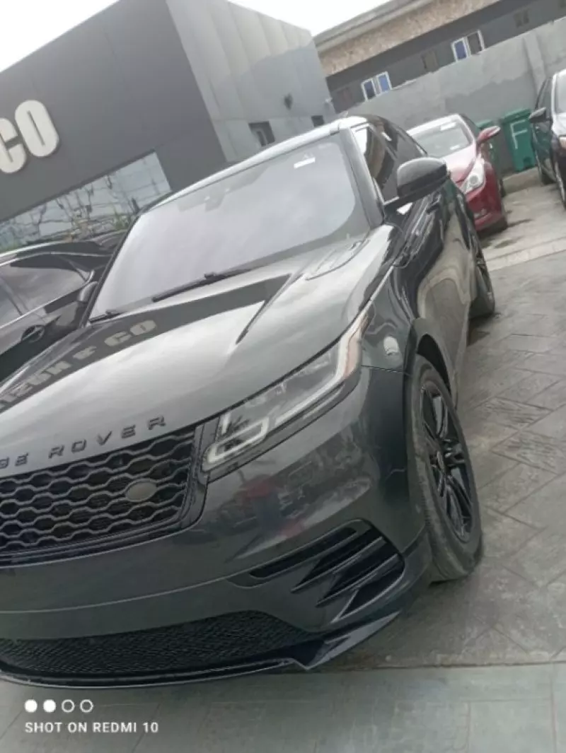 Land Rover Range Rover Velar   - 2018