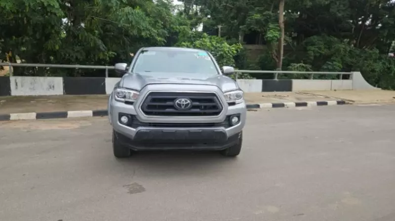 Toyota Tacoma   - 2021