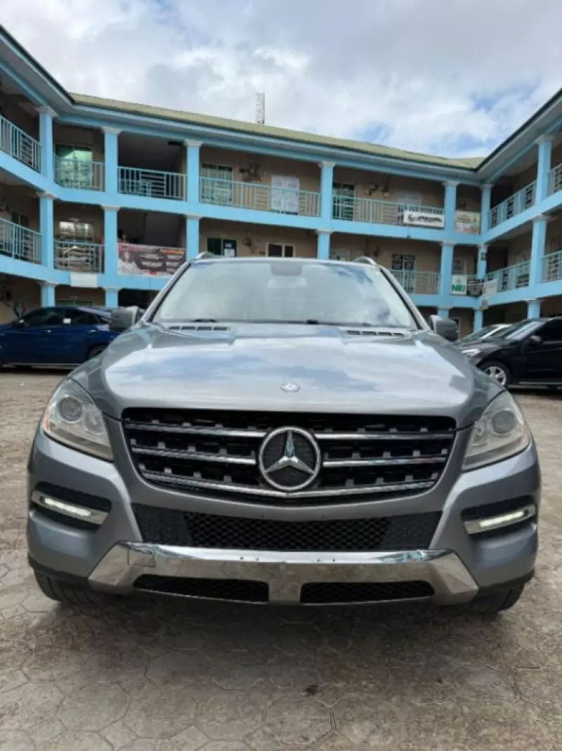 Mercedes-Benz ML 350   - 2012