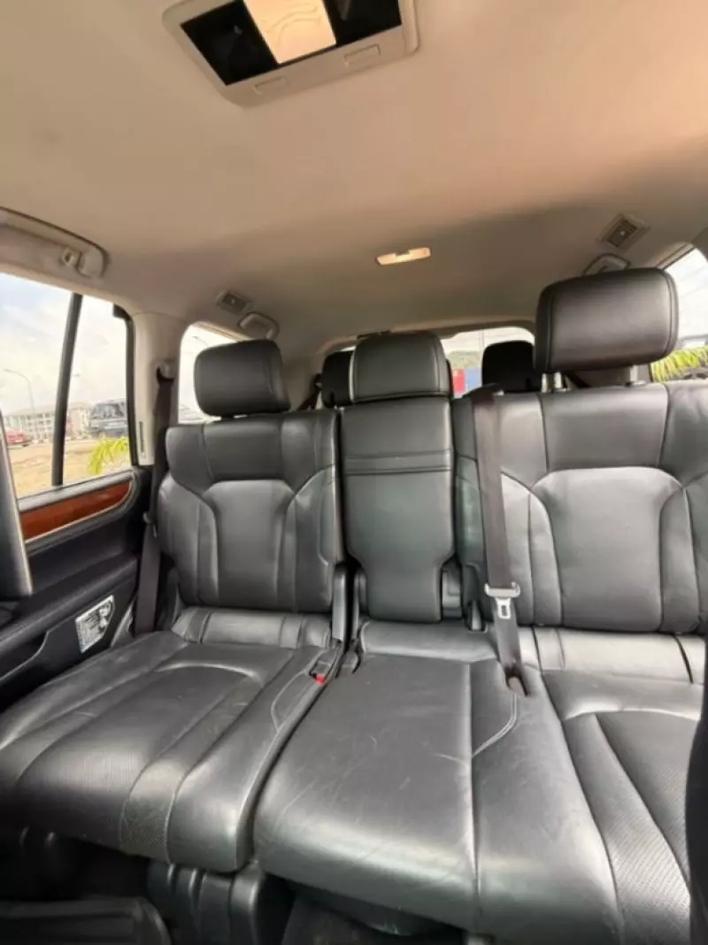 Lexus LX   - 2017