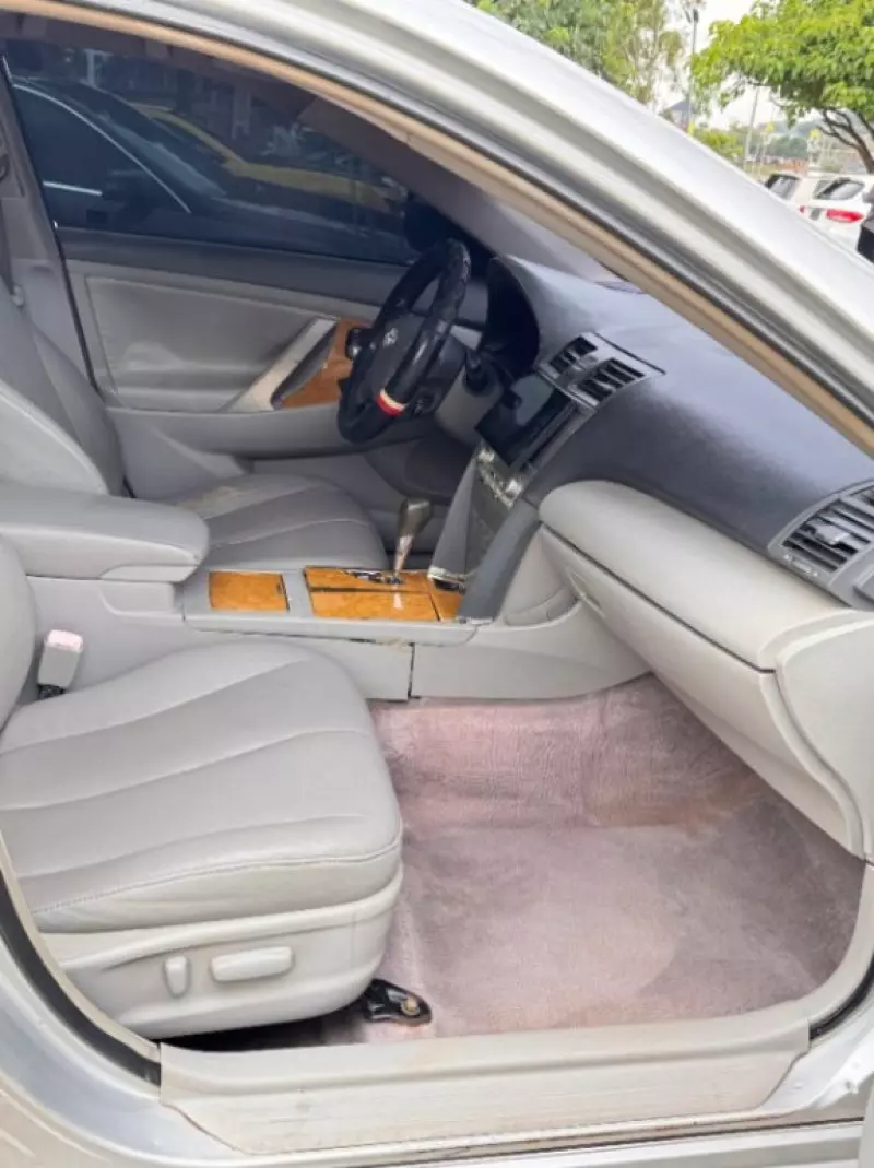 Toyota Camry   - 2007