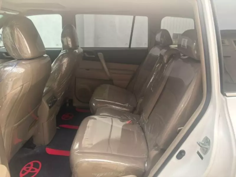 TOYOTA Highlander   - 2012