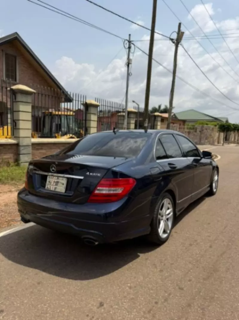 Mercedes-Benz C 300 - 2014