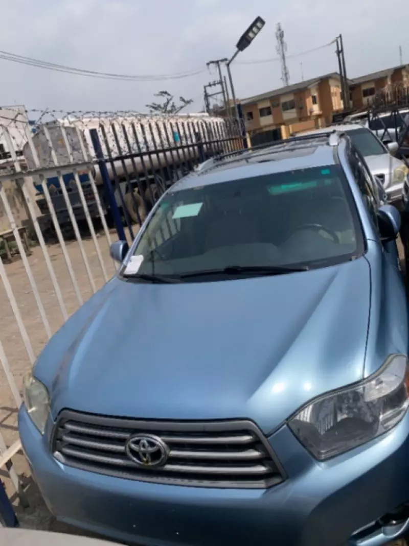 TOYOTA Highlander   - 2009