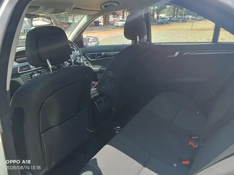 Mercedes-Benz C 180   - 2013