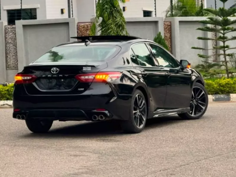 TOYOTA Camry   - 2018