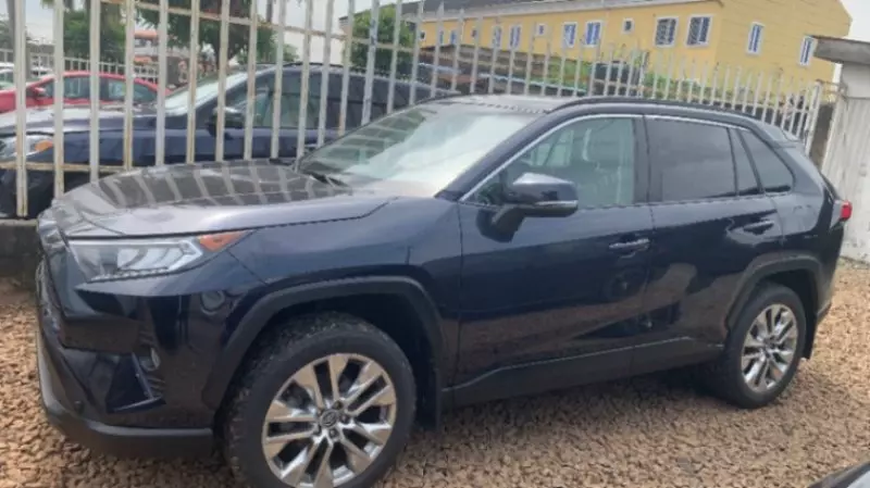 Toyota Highlander   - 2018