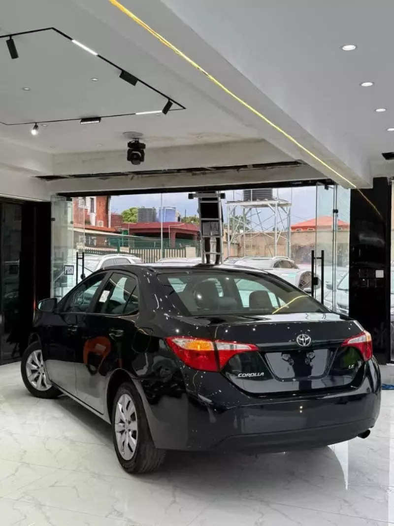 Toyota Corolla   - 2016