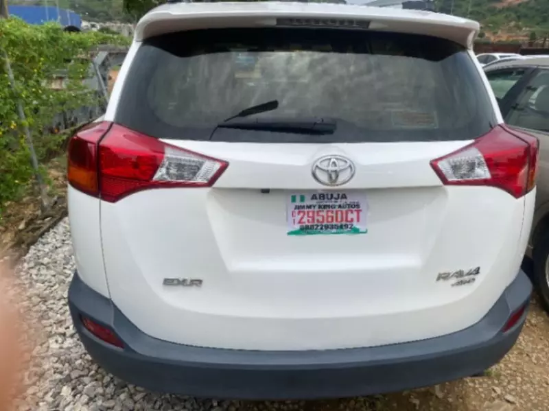 TOYOTA RAV4   - 2015