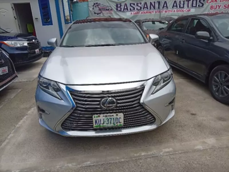 Lexus ES - 2013