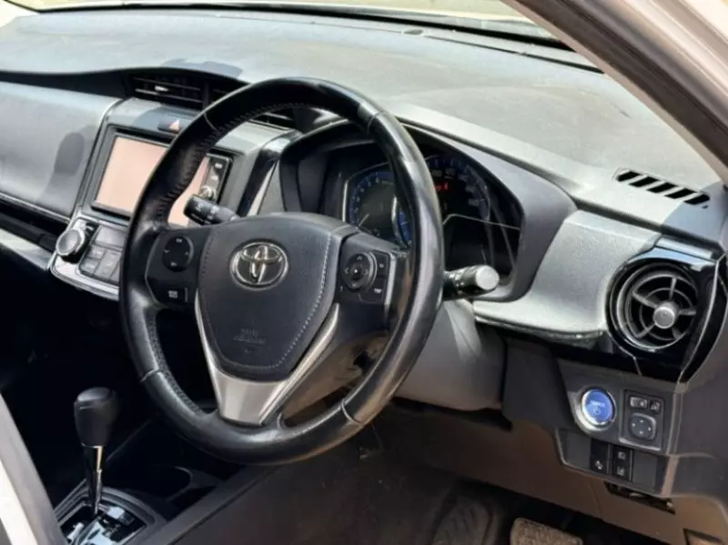 TOYOTA Fielder hybrid    - 2018