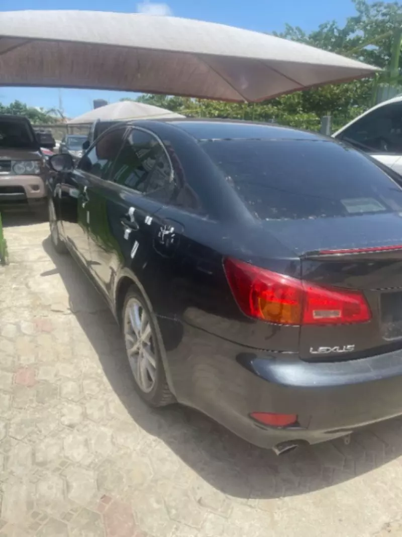 Lexus IS   - 2006