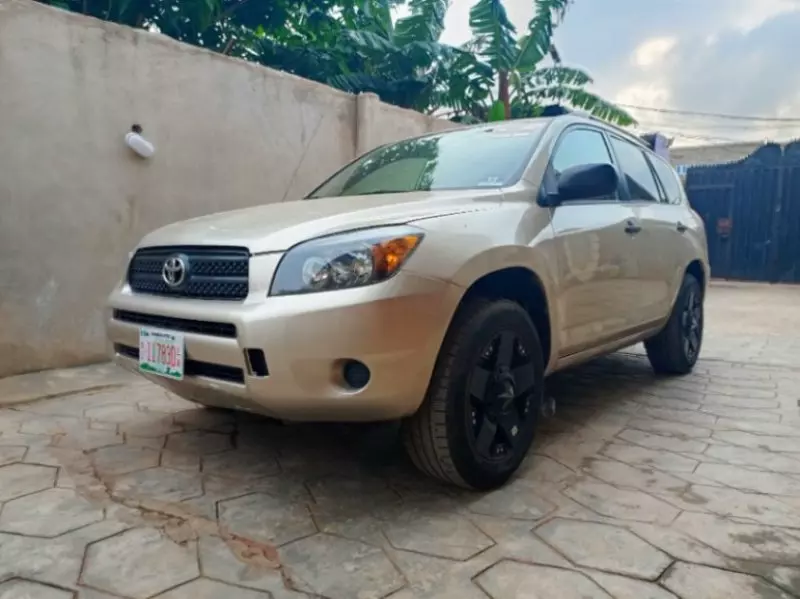 Toyota RAV4   - 2006