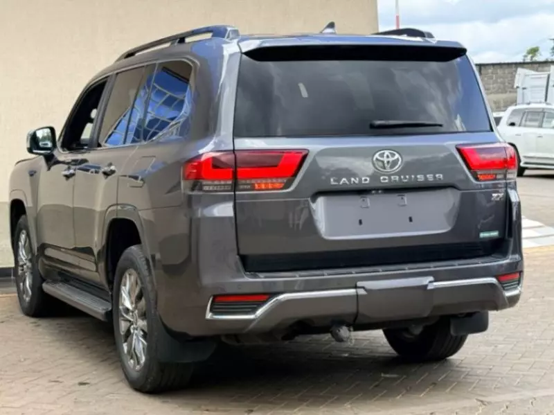 Toyota LAND CRUISER 300 LC300   - 2022