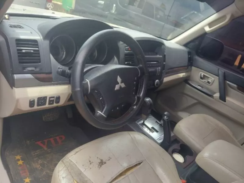Mitsubishi Pajero   - 2016