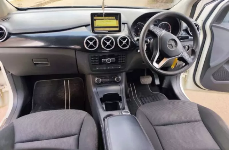 Mercedes-Benz B 180   - 2014