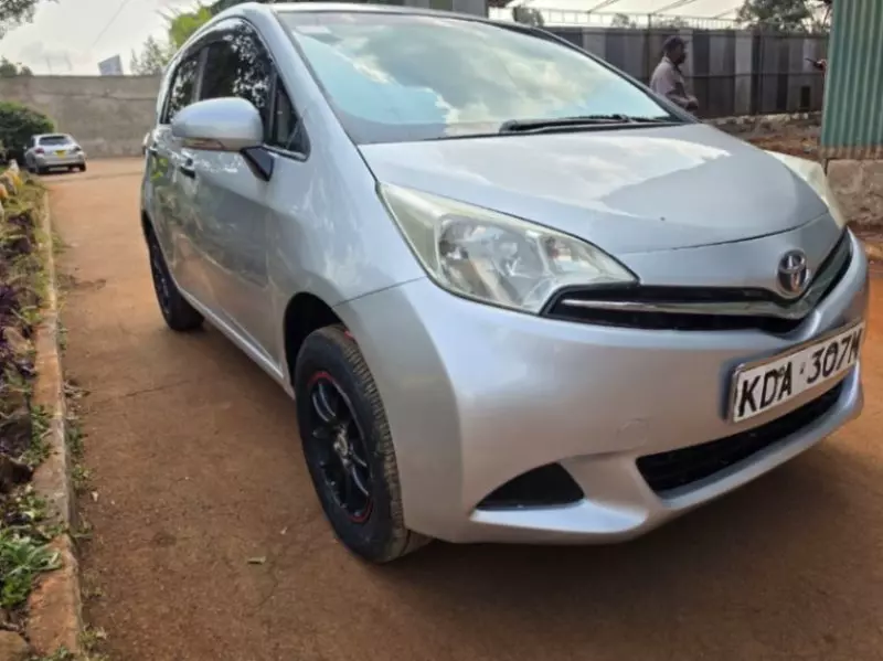 TOYOTA Ractis - 2013