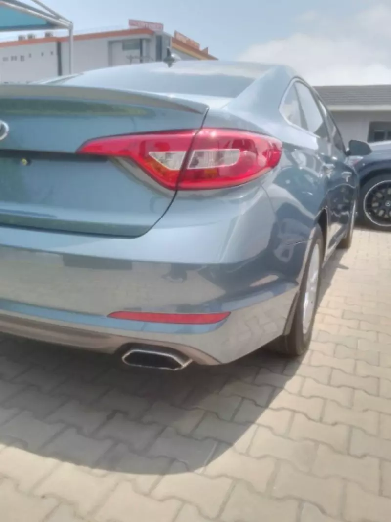 Hyundai Sonata   - 2015