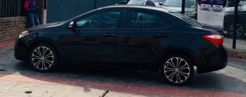 Toyota Corolla   - 2016