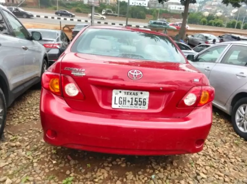 TOYOTA Corolla   - 2009