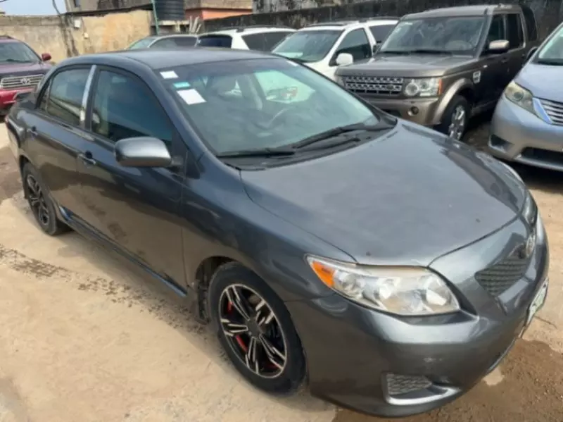 TOYOTA Corolla - 2009