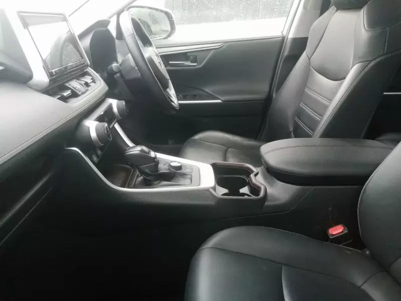 Toyota RAV 4   - 2019