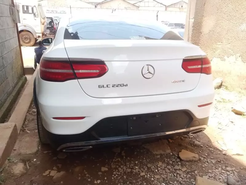 Mercedes-Benz GLC 220   - 2016